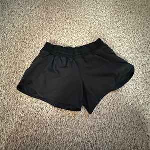 Lululemon Tracker Shorts Black Size 8